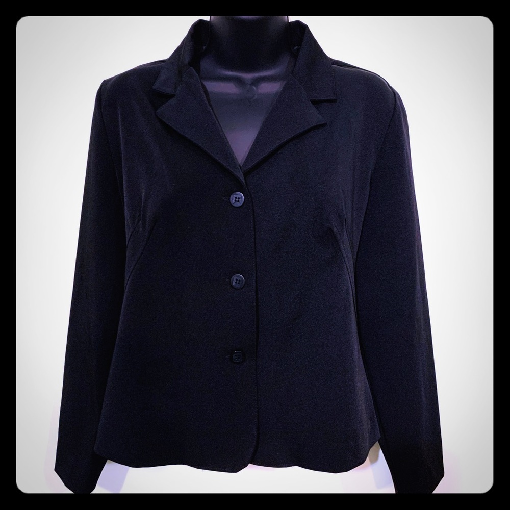 Women’s 3 Button Black Blazer
